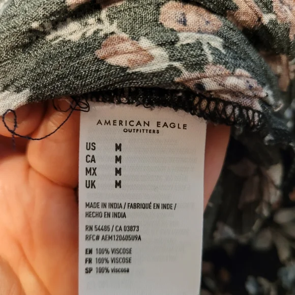 SOLD! American Eagle Jumpsuit Size Medium Boho Floral - Picture 4 of 4